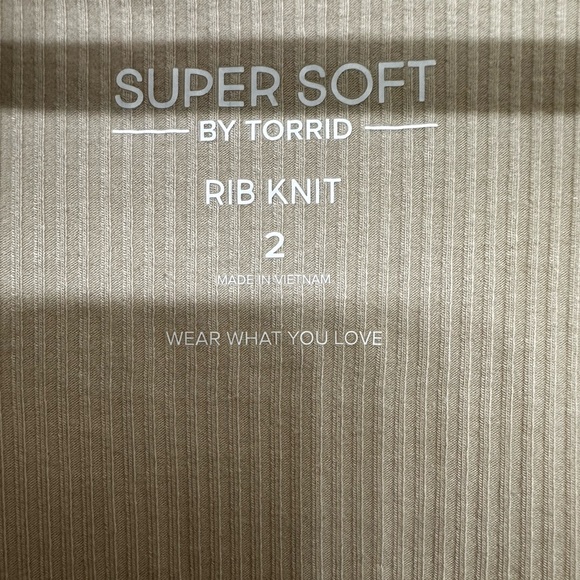 NWT Torrid Super Soft Rib V-Neck Lace Trim Tie Front Long Sleeve Top Sz 2 - Picture 2 of 8